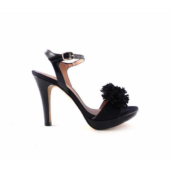 Sandalias pompones Vitti Love en piel color azul marino con pulsera al tobillo