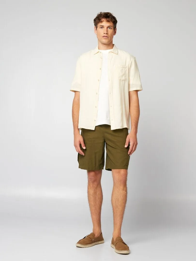 SHORT MULTIBOLSILLLOS DE MEZCLA DE LINO  KAKI