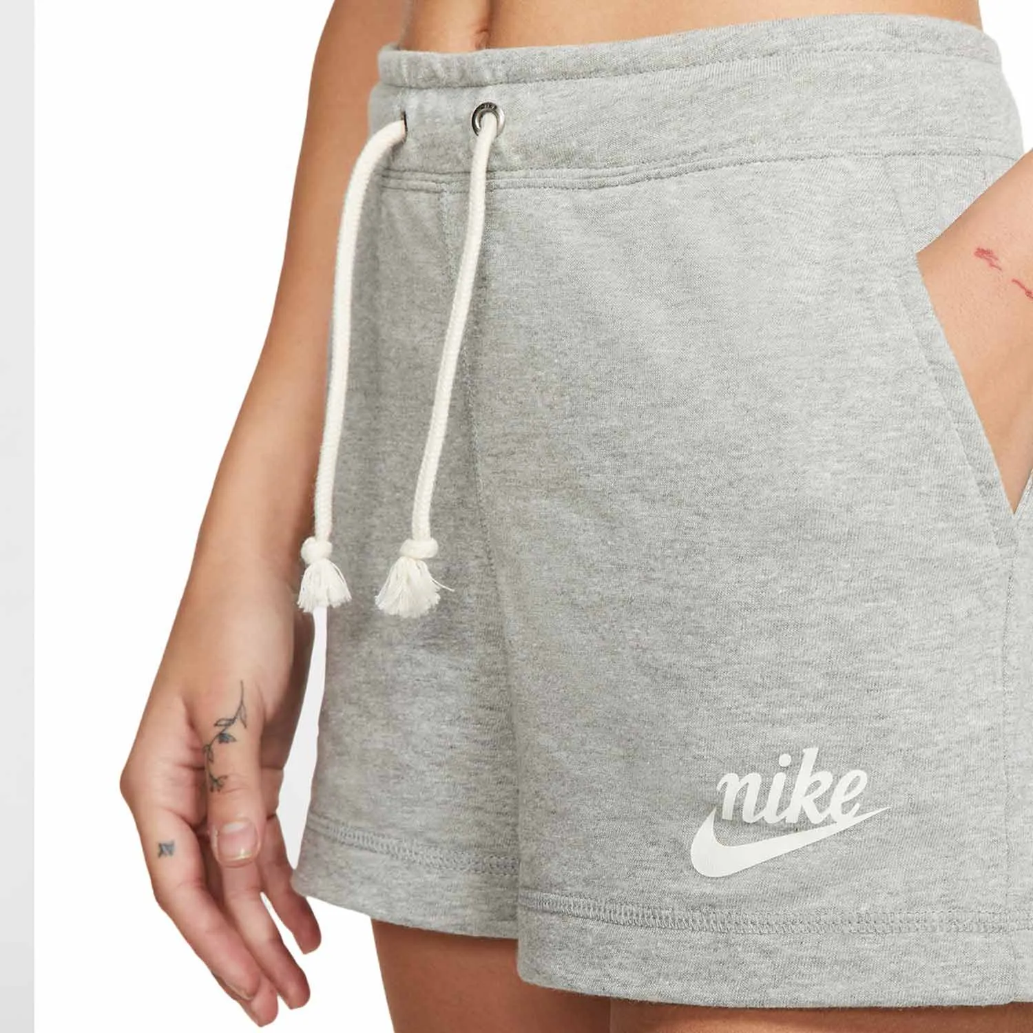Short Nike mujer Sportswear Gym Vintage
