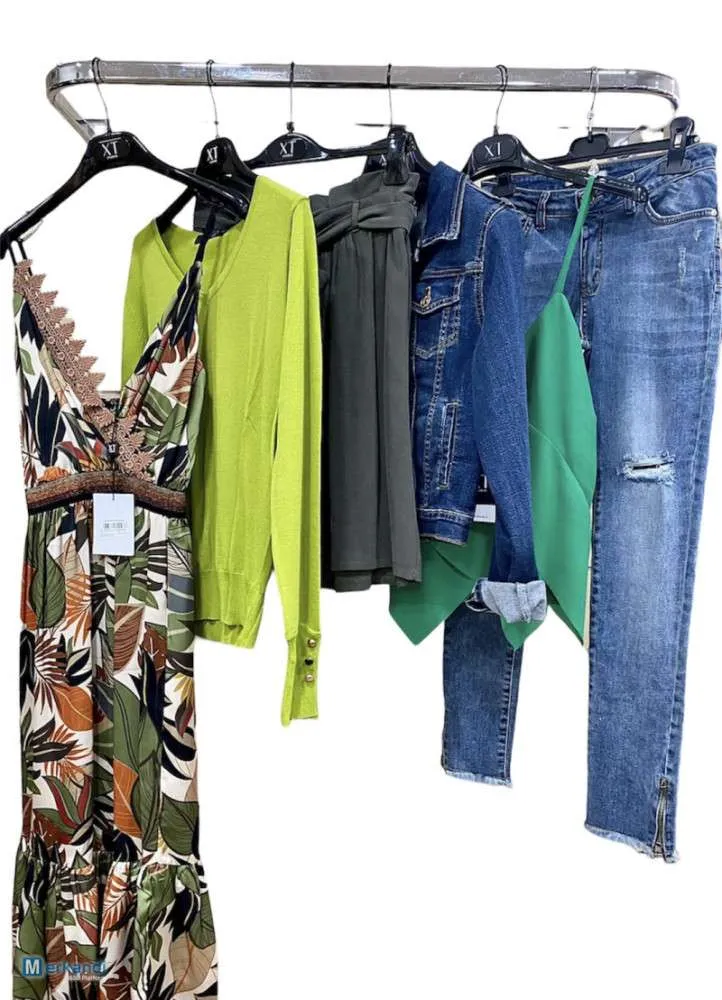 Stock de ropa de mujer de XT STUDIO S/S