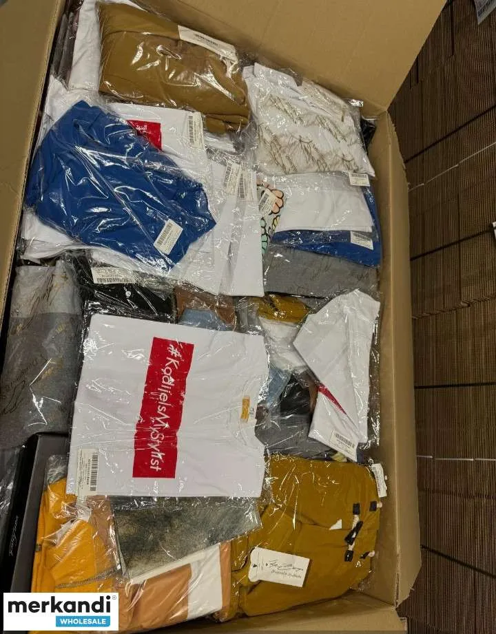 Stock de ropa nueva metalizada nueva con etiquetas Premium