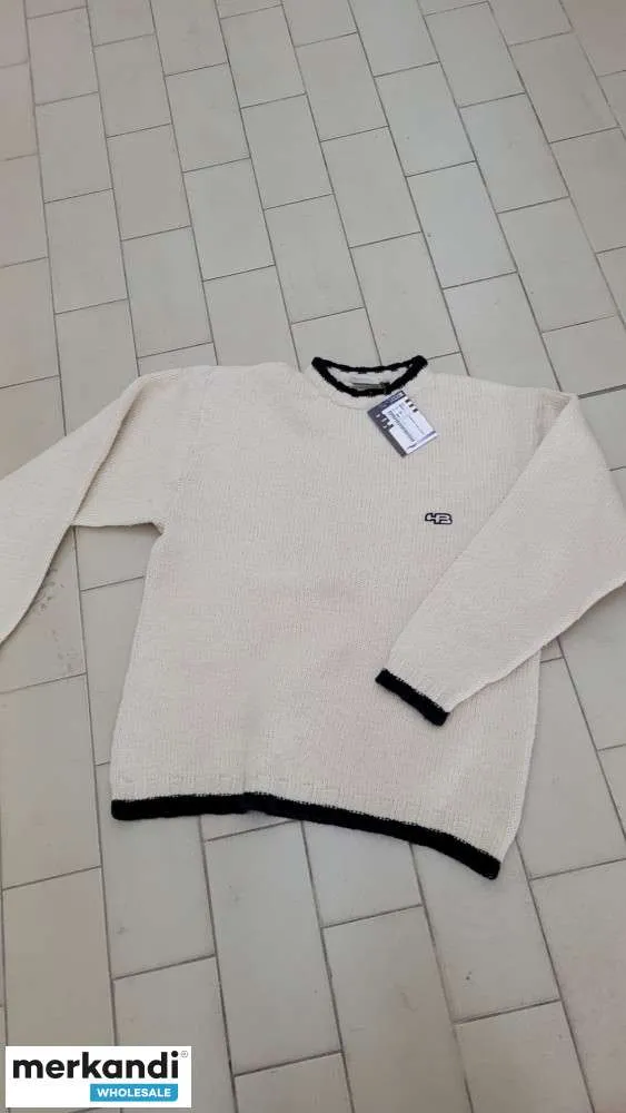 STOCK DE ÚLTIMO LOTE DE ROPA CASUAL MIXTA PRODUCCIÓN ITALIANA