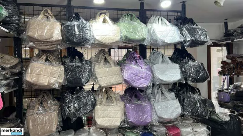 Venta al por mayor de mujeres para mujeres Oferta al por mayor: bolsos de mujer de Turquía a precios premium.