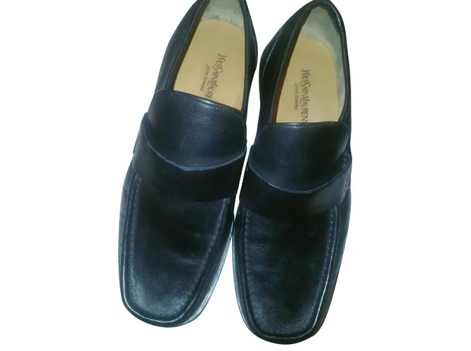 Yves Saint Laurent Zapatos de hombre Negro 
