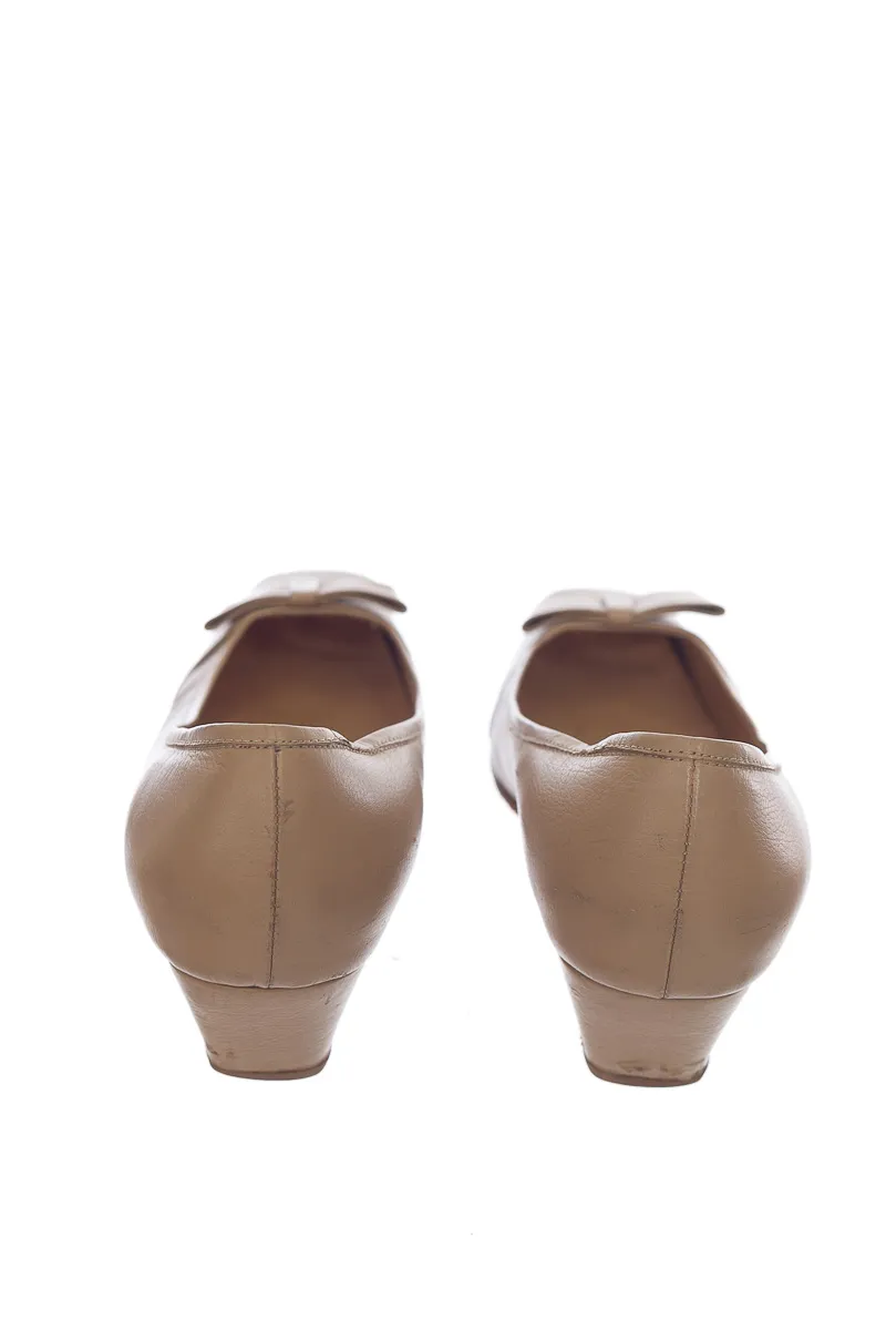 ZAPATOS COLOR BEIGE  CLOSEANDO