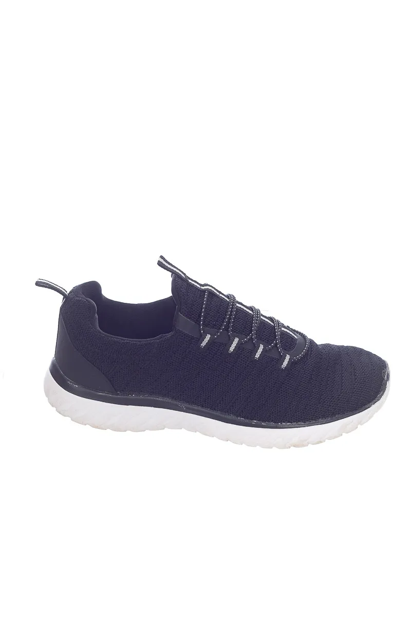 ZAPATOS COLOR NEGRO  ATHETA