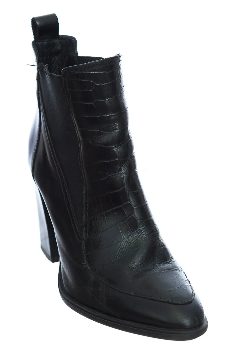 ZAPATOS COLOR NEGRO  BOSI
