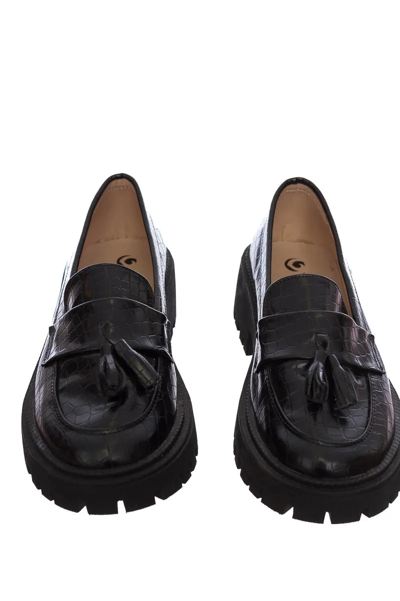 ZAPATOS COLOR NEGRO  VEIU