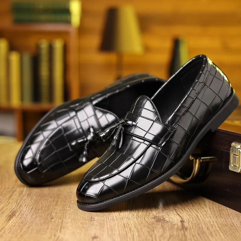 Zapatos de cuero de gran tamaño con zapatos de vestir de negocios casuales de cuero perezoso sin envío