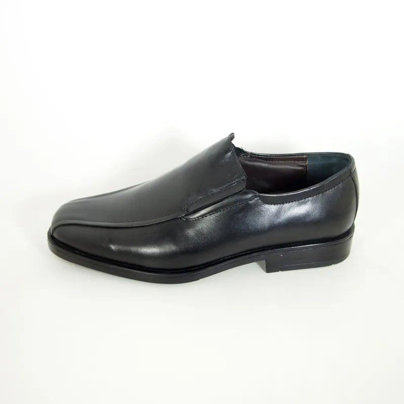 Zapatos de hombre en piel negra