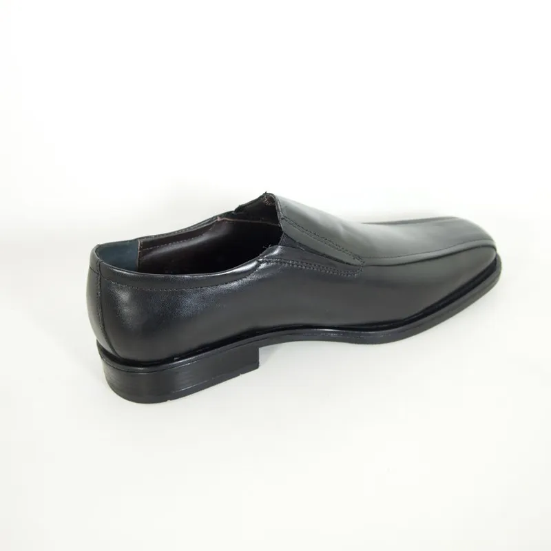 Zapatos de hombre en piel negra