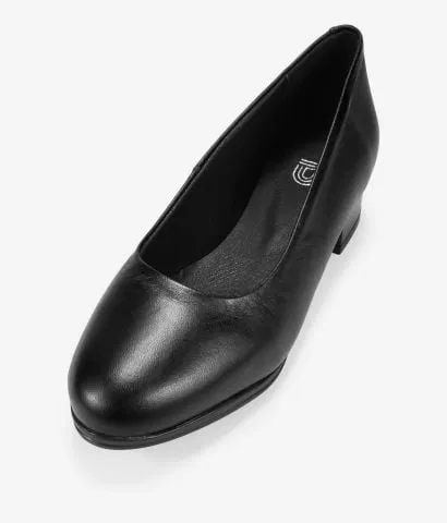 Zapatos de tacón negros en piel