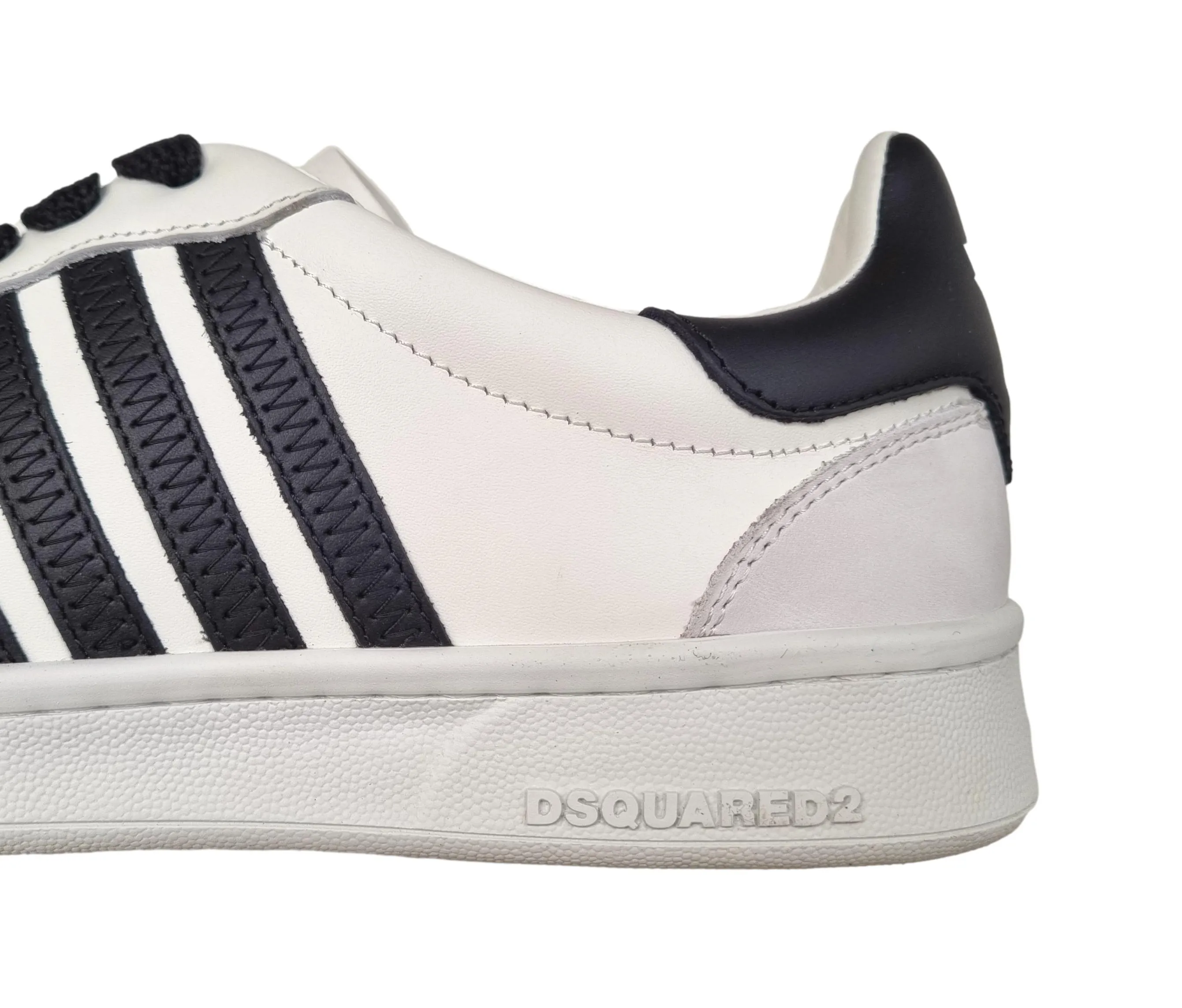 Zapatos deportivos de hombre DSQUARED2 en piel BOXER M1365 blanco y negro 43